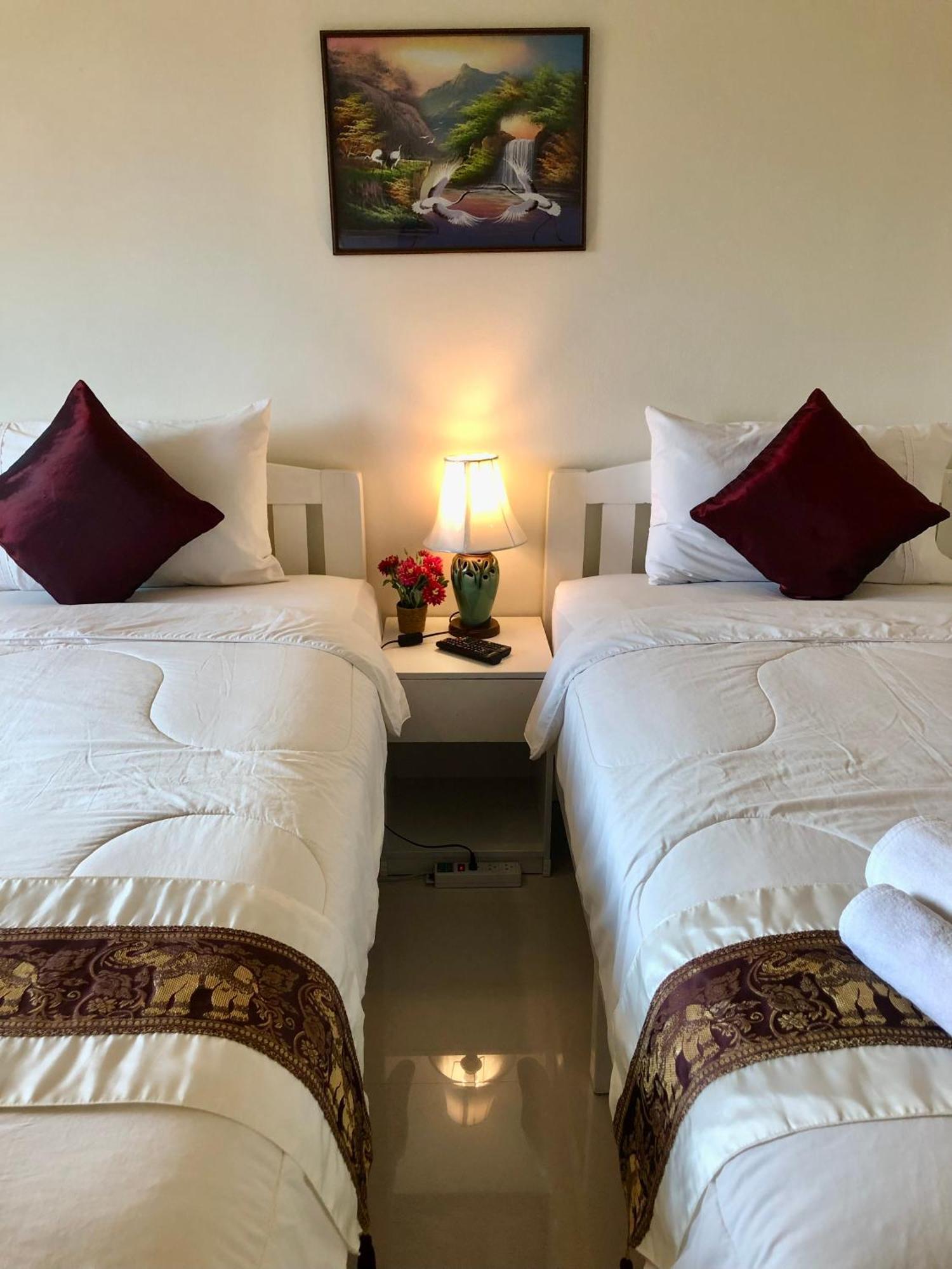 Naraya Homestay สันป่าตอง ภายนอก รูปภาพ